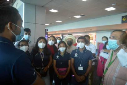 Viajaron a Cuba 19 jóvenes panameños para estudiar medicina