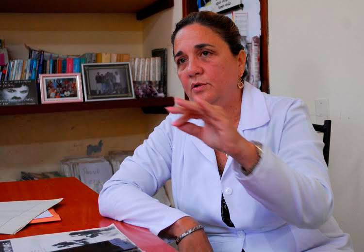 Doctora Elizabeth Céspedes Lantigua, del Centro de Deshabituación de Adolescentes del Ministerio de Salud Pública.