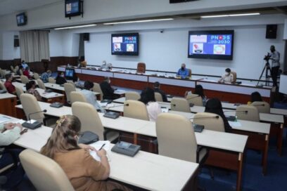 Gracias a todos los maestros cubanos