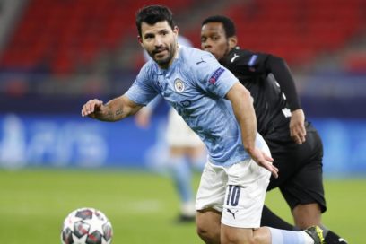 Arteta negó que el Arsenal vaya a por el Kun.