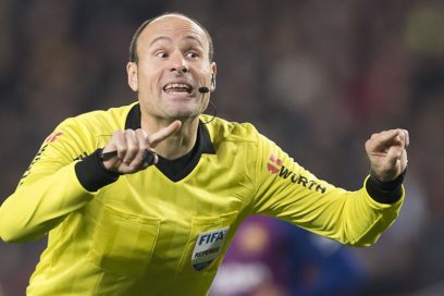 Mateu Lahoz se lesiona y no puede pitar el Clásico.