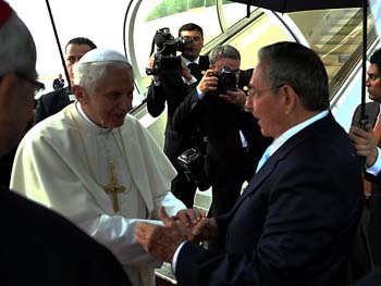 Raúl Castro y el Sumo Pontífice Benedicto XVI. Foto: Tomada de Granma