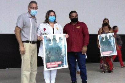 Premios al mérito y al humanismo de las batas blancas