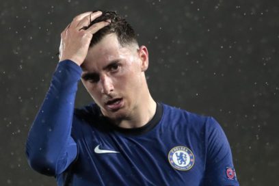 Mason Mount le calla la boca a Toni Kroos.