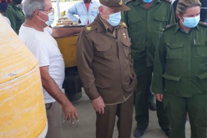 Valdés Menéndez visita sitios de interés y analiza temas medulares en Villa Clara