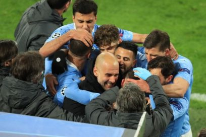 Manchester City es el campeón de la Premier: Una victoria del Leicester City 2-1 sobre el Manchester United le dio el título de liga al Manchester City con tres fechas de antelación. Este es el séptimo título liguero de la historia del club.
