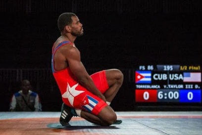 Preolímpico de luchas: Cuba de tres cero