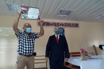 Merecido reconocimiento a transportistas holguineros