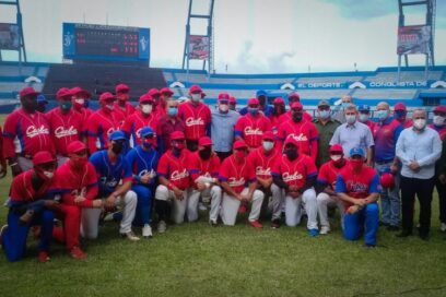 «Ustedes van a darlo todo»