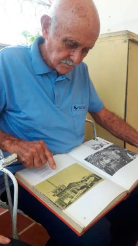 Fulgencio se mantiene activo desde su casa. Cortesía de Fulgencio Eugenio Hernández Domínguez
