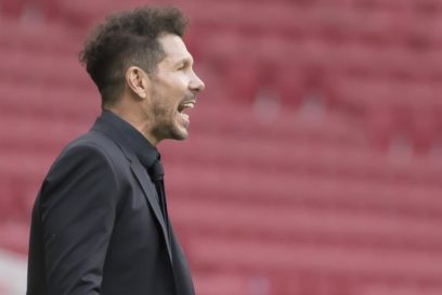Diego Simeone: «Pensamos en preparar bien la semana, necesitamos la semana de recuperación para prepararnos bien para una final, y luego a jugar en Valladolid. No hay rivales ni enemigos chicos. Siempre miramos a todos de la misma manera», dijo.