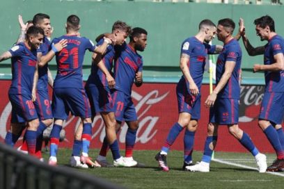 El Atlético de Madrid vence con susto al Elche 1-0.