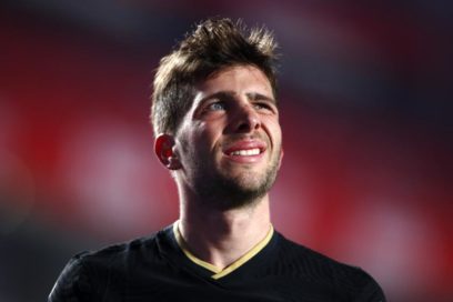 Sergi Roberto con pie y medio fuera de Barcelona: El Barça parece no contar con Sergi Roberto y una prueba clara es que no pretende renovarle el contrato que vence el 30 de junio de 2022. Ahorrarse su ficha y hacer caja son los planes de Laporta.