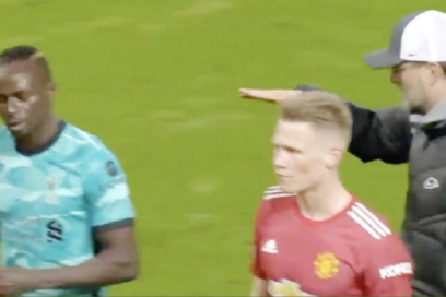 Mané enfadado con Klopp: ”No hay ningún problema. Tomé la decisión a última hora de que jugase Diogo. Los jugadores están acostumbrados a que les explique, pero no hubo tiempo. Sadio estaba un poco enfadado, pero eso es todo”, dijo Klopp.