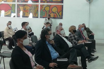 Asiste Díaz-Canel a presentación del libro Diario de Turín, del escritor Enrique Ubieta