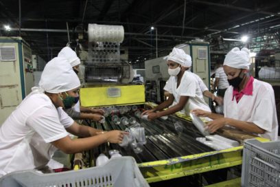 Producir con las presiones del bloqueo
