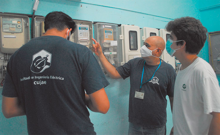 Los graduados cumplen, con el debido asesoramiento, el servicio social en función de las prioridades de desarrollo económico y social de cada territorio. Foto: Agustín Borrego