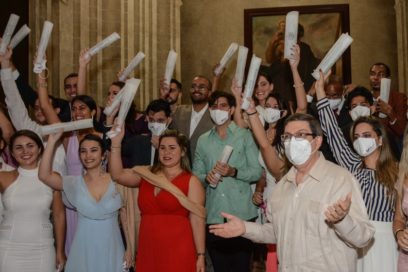 Felicita canciller cubano a Instituto de Relaciones Internacionales en su 40 aniversario