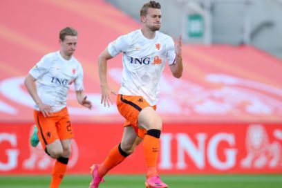 Preocupación por De Ligt: El defensor central holandés Matthijs de Ligt ha encendido las alarmas en la selección nacional, tras retirarse del entrenamiento con molestias en la ingle a ocho días del debut en la Eurocopa.