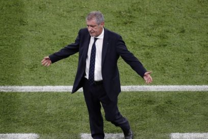 Fernando Santos: «Gané el Europeo y la Nations League. Pierdo y gano en mi cabeza. Si hago el equipo con los jugadores que la gente cree que debería y encajamos cuatro goles de los alemanes, ¿qué dirían? Tengo que morir con mis ideas».