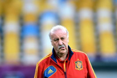 Del Bosque sobre España: «El entrenador debe adaptarse a una situación difícil, porque los jugadores vienen cansados a nivel físico y psíquico. Deben reanimarlos y generar un clima bueno para disputar los partidos en las mejores condiciones».