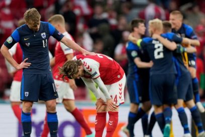 Eurocopa: Finlandia vence 1-0 a Dinamarca.