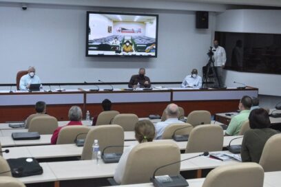 Ninguna acción, por sí sola, disminuirá los contagios