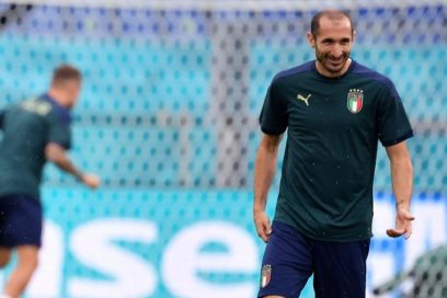 Chiellini antes del debut de Italia en la Euro: “Tenemos muchas ganas de ser protagonistas, la derrota de Milán ( de la repesca mundialista ante Suecia) nunca la podremos olvidar, pero en estos años logramos convertir ese disgusto en entusiasmo”.
