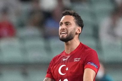 Çalhanoglu se irá del Milán al Inter.