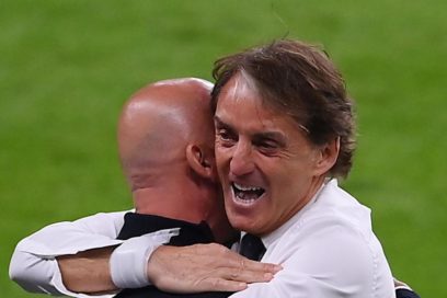 Mancini: «Sabía que sufriríamos, porque Austria te hace jugar mal, presiona mucho. No logramos desbloquear el partido en la primera mitad, luego sufrimos en la reanudación; pero tuvimos el mérito de reaccionar. Los cambios fueron decisivos», dijo.