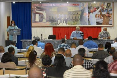 Díaz-Canel encabeza en la Isla de la Juventud intercambio sobre 8vo. Congreso del PCC