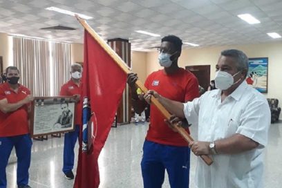 Intercambia Guilarte de Nacimiento con atletas cubanos