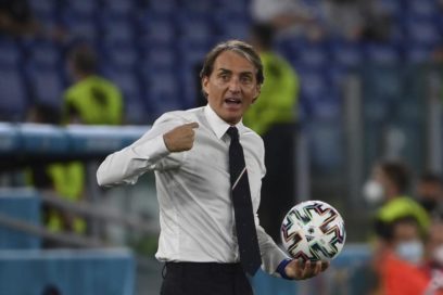 Mancini tras la victoria de Italia: “Hicimos un buen partido, era importante empezar bien, aquí en Roma, y ​​creo que es una satisfacción para todos. Fue decisivo mover el balón rápido para llegar a la portería contraria con un hombre desmarcado”.