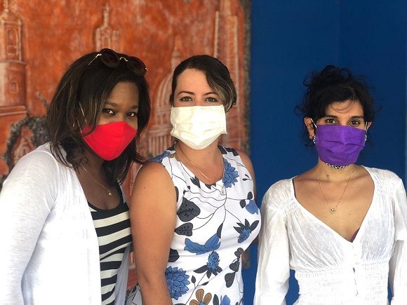 Yisel Filiú, Rogmary García y Ángelica Arce.