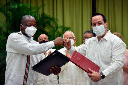 Cuba y Kenia suscriben importantes convenios de colaboración médica (+ Fotos)
