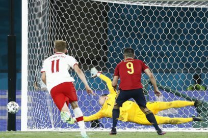 España no pasa de un empate con Polonia y complica clasificación.
