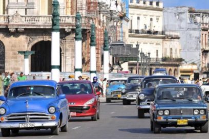 Autorizan a entidades estatales a arrendar vehículos subutilizados
