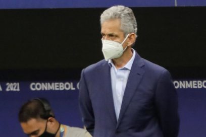 Reinaldo Rueda tras derrota de Colombia: «Les dije a los jugadores que levantaran la cabeza, que no teníamos que reprocharnos nada. Sobre todo ellos, que hicieron un trabajo con toda la mística. Esperamos que el fútbol nos retribuya en otro momento».