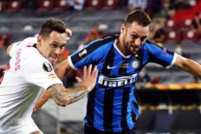 El Atlético de Madrid sigue la pista de De Vrij.