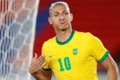 La promesa de Richarlison si Brasil gana el torneo de fútbol de los Juegos Olímpicos de Tokio 2020: «Nunca me he planteado hacerme un tatuaje, pero si Brasil gana la medalla de oro, me haré uno seguro», afirmó.