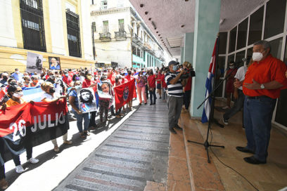 Defender la Revolución: ni un paso atrás (+Fotos)