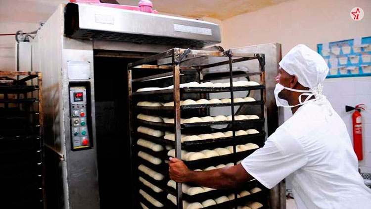 Prioridad para la producción de los alimentos. Foto: Alejandro García Sánchez