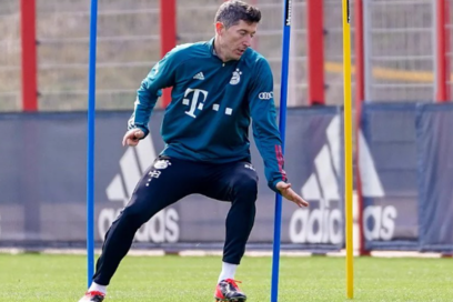 Chelsea a por Lewandowski: Según Sport Bild, el Chelsea busca un delantero tras el bajo rendimiento de Timo Werner. Los campeones de la Champions intentaron fichar a Haaland, pero ahora dicho medio reveló un contacto con el agente de Lewandowski.