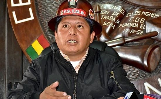 El líder obrero instó a su gremio a defender la recuperación de la democracia boliviana. | Foto: ABI
