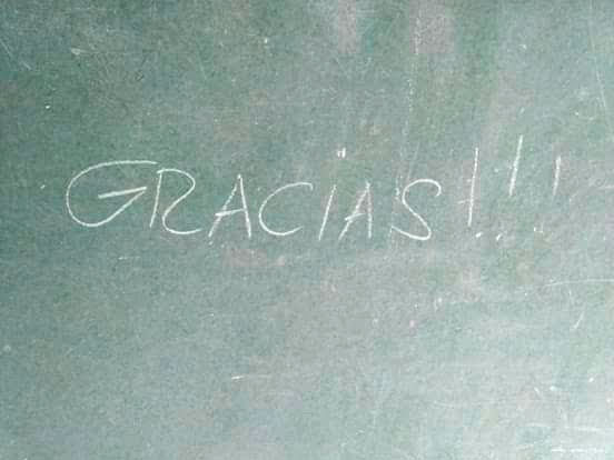 Dejar las gracias en el pizarrón, resultó un hecho común en varias escuelas espirituanas que acogieron a los evacuados.