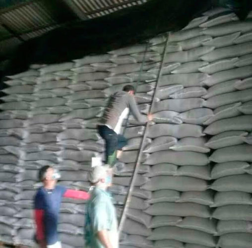 En las entidades de la Empresa Agroindustrial de Granos Sur del Jíbaro se resguarda el arroz almacenado. Foto: Nicolás Hernández