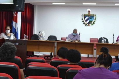 Parlamento cubano apoya enfrentamiento a la COVID-19 en La Habana