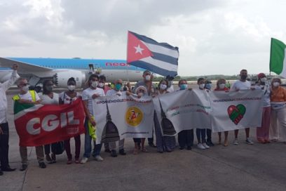 Entrega Italia importante donativo de equipos médicos y fármacos