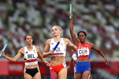 La rápida pista olímpica “sonrió” al relevo 4×400 de Cuba