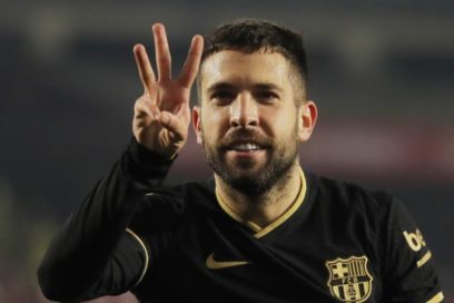 Alba tras las críticas: «A mí lo que me duele son las mentiras, creo que he demostrado lo que siento por el Barça, me ha dado mucho y hay que ser agradecido. Voy a dar todo, las cosas pueden salir o no, pero del compromiso no puede dudar nadie».